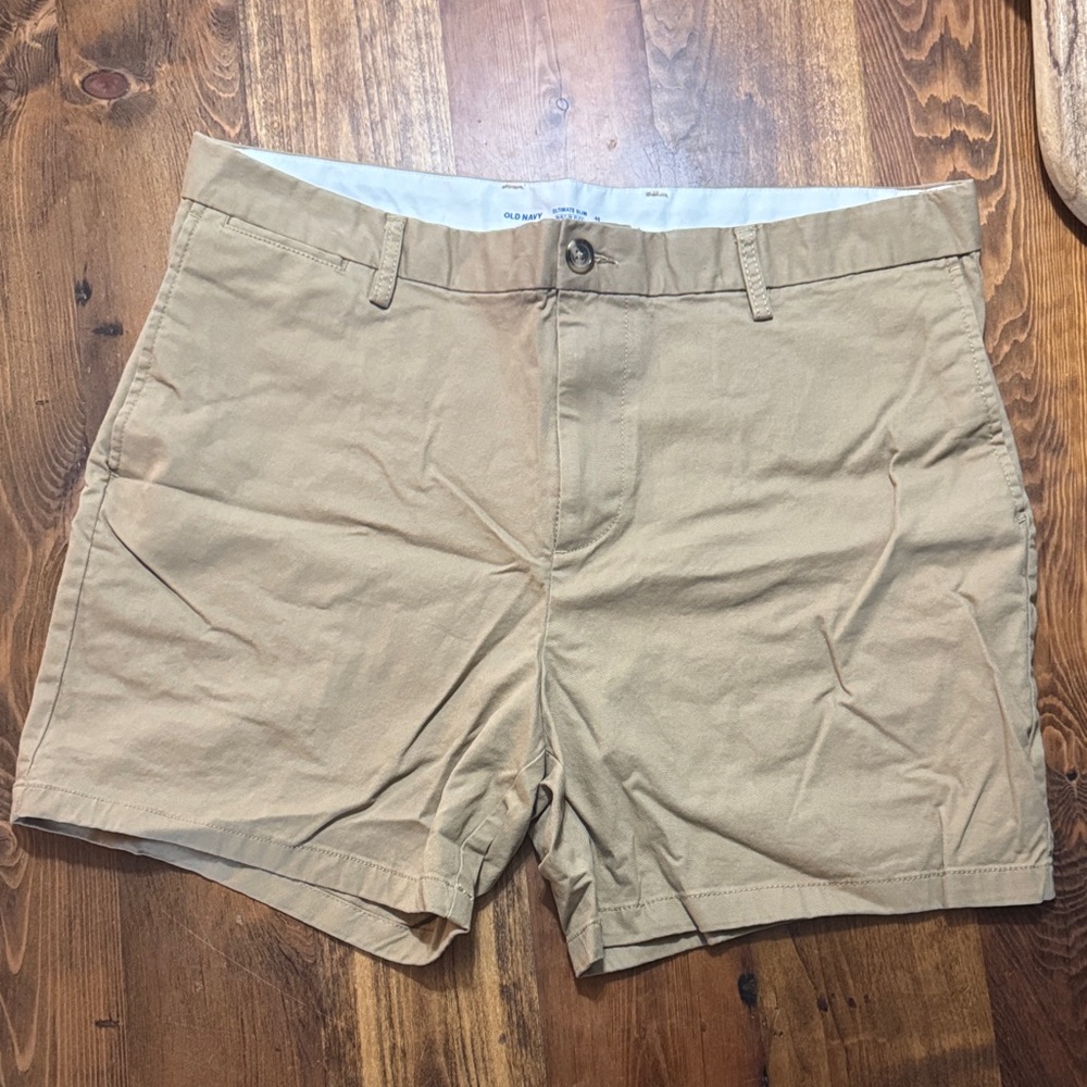 Old Navy Men's Tan Flat Front Shorts